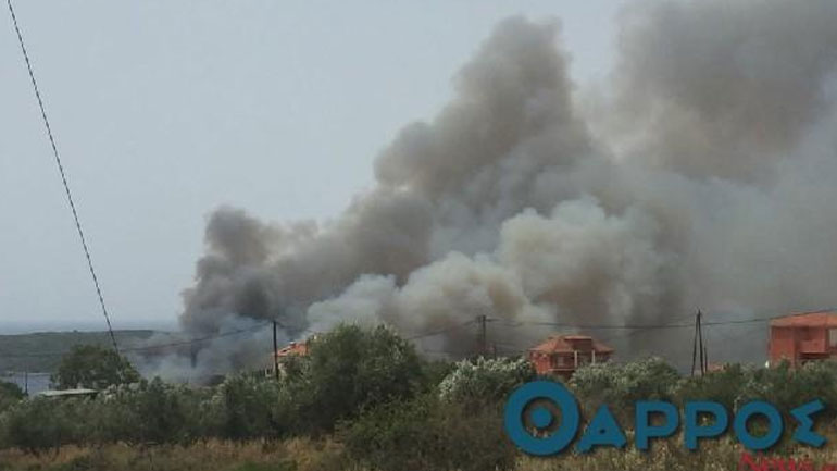 Μεγάλη πυρκαγιά στην Πύλο Μεσσηνίας