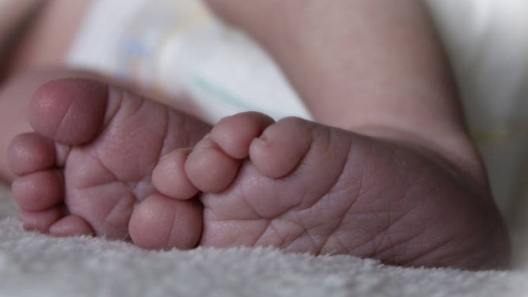 Βρέφος 8 μηνών πέθανε από μηνιγγίτιδα