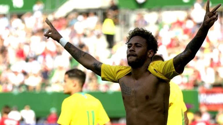 Γράφει ιστορία ο Νεϊμάρ