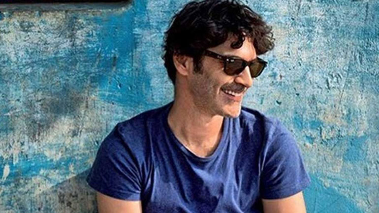 Xριστόφορος Παπακαλιάτης: Βραδινή έξοδος με τον Πάνο Μουζουράκη και τον Πάνο Βλάχο στο Hollywood