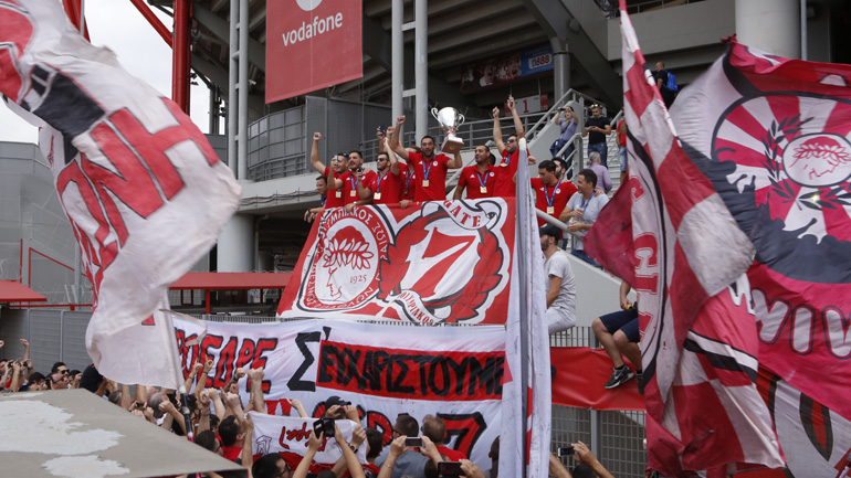 Αποθεώθηκαν στο «Γ. Καραϊσκάκης» οι πρωταθλητές Ευρώπης!