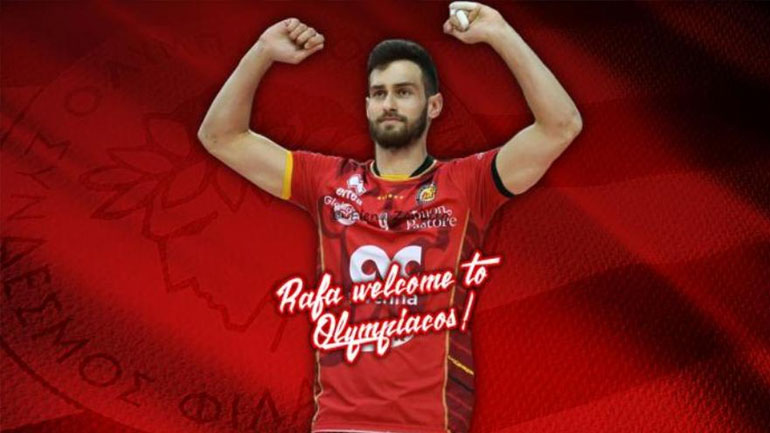 Bόλεϊ: Στα «ερυθρόλευκα» ο Κουμεντάκης