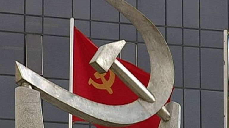 Το ΚΚΕ καταγγέλλει την κυβέρνηση για την πρόσκληση βουλευτή της ΧΑ σε εκδήλωση του Πολεμικού Ναυτικού