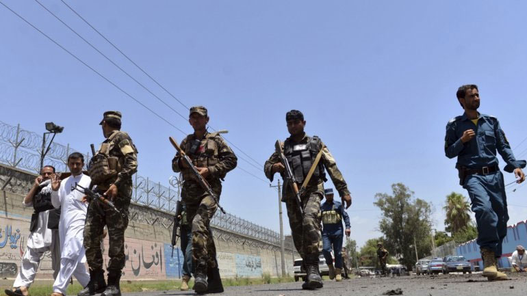 Αφγανιστάν: Επίθεση αυτοκτονίας στην Καμπούλ – 12 νεκροί