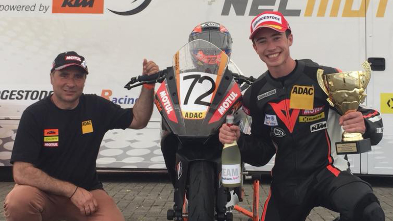 Θρίαμβος του Βασίλη Κορωνάκη στο ADAC ΚΤΜ Junior Cup!