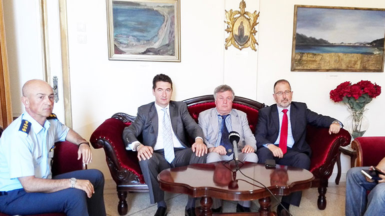 Στη Ζάκυνθο ο Σέρβος πρέσβης – Φοβάται επεισόδια λόγω Μουντιάλ