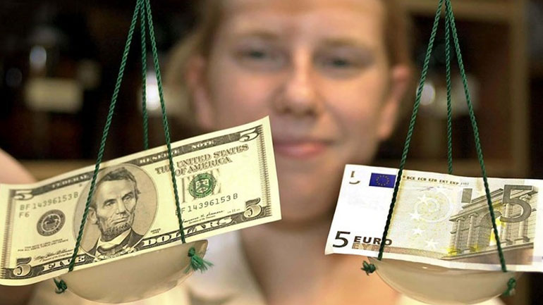 Ενισχύεται το ευρώ στην αγορά συναλλάγματος