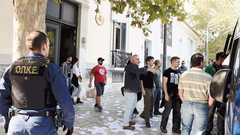 Αναβλήθηκε για τις 27 Ιουνίου η δίκη των «20» του Ρουβίκωνα