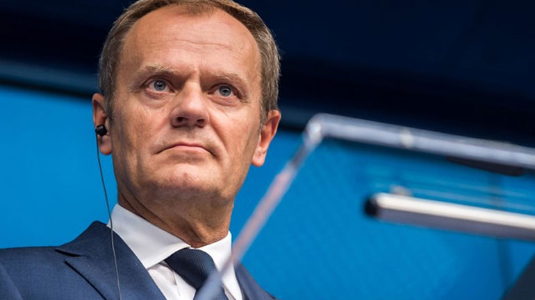 Συγχαρητήρια Τουσκ σε Τσίπρα και Ζάεφ