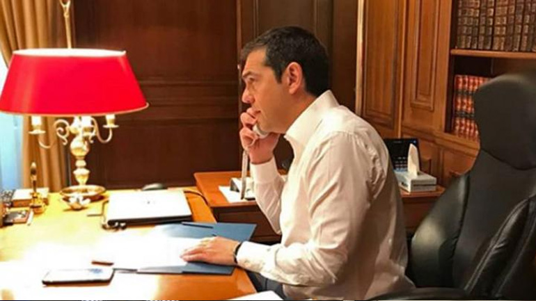 Τηλεφωνική επικοινωνία Τσίπρα – Λεβέντη για τη συμφωνία με την ΠΓΔΜ