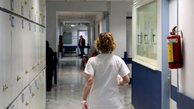 ΠΟΕΔΗΝ: Τετράωρη στάση εργασίας για το ΔΕ νοσηλευτικό προσωπικό