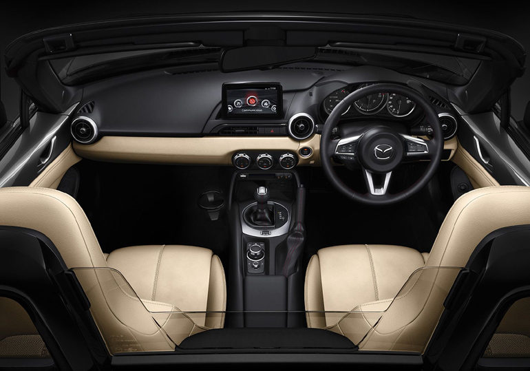 Νέο τιμόνι και καινούργιας σχεδίασης TFT οθόνη