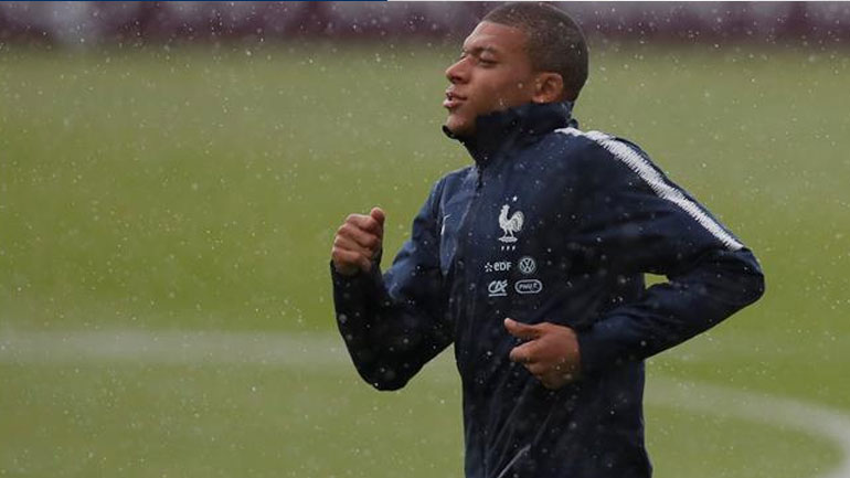 Γαλλία: Προπονήθηκε κανονικά ο Εμπαπέ