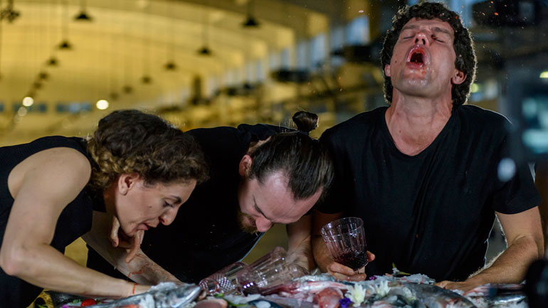 «Ίσαλος Γραμμή» στην Ιχθυόσκαλα Κερατσινίου