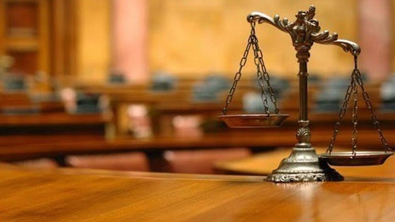 Κατεπείγουσα έρευνα με αυτόφωρη διαδικασία για το πρωτοσέλιδο της εφημερίδας «Μακελειό»