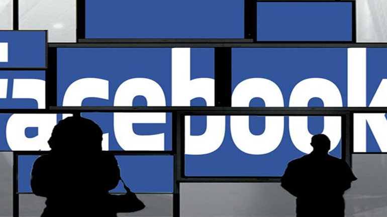 Χάνει έδαφος το Facebook έναντι του WhatsApp στη μετάδοση και τον σχολιασμό ειδήσεων