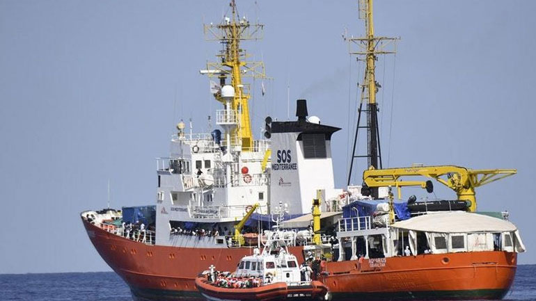 Deutsche Welle: Στροφή της Ιταλίας στο προσφυγικό