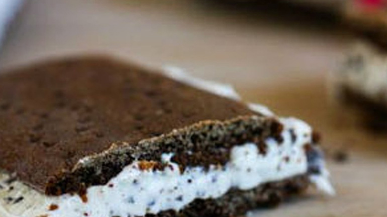 Παγωτό σάντουιτς