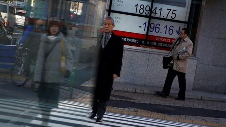 Πτωτικές τάσεις στο Χρηματιστήριο του Τόκιο