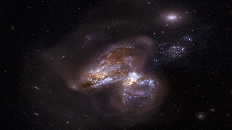 Για πρώτη φορά: Παρατήρησαν μία τεράστια μαύρη τρύπα να «καταπίνει» άστρο