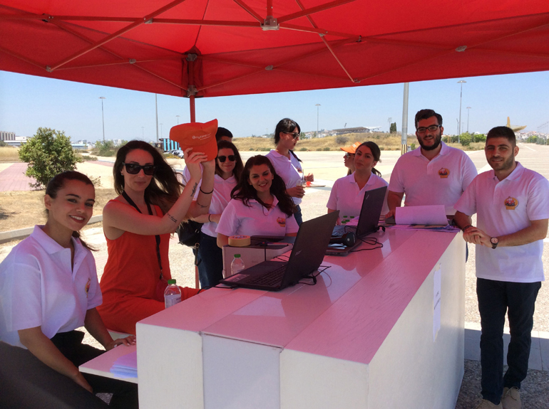 Πολύς κόσμος εργάστηκε με πάθος για να σημειωθεί το ρεκόρ!