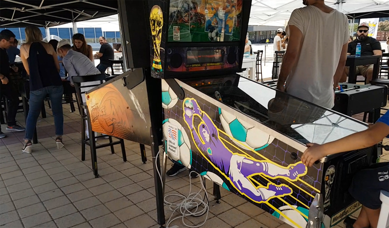 Και φλίπερ για όση ώρα περίμενες να επισκευαστεί το αυτοκίνητό σου...