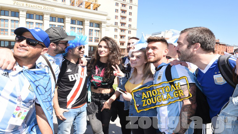 Η δεύτερη μέρα του Μουντιάλ με τον φακό του zougla.gr