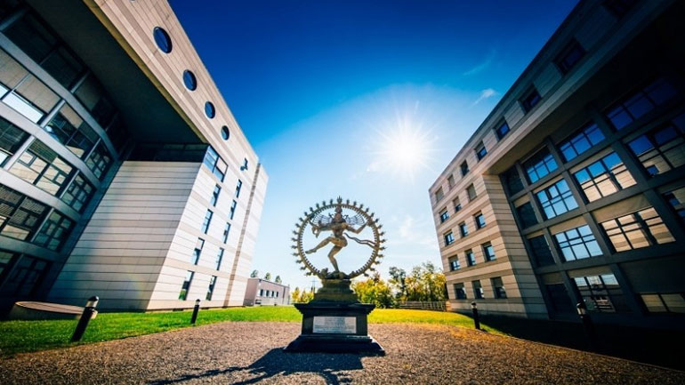 Άρχισαν οι εργασίες αναβάθμισης του μεγάλου επιταχυντή του CERN