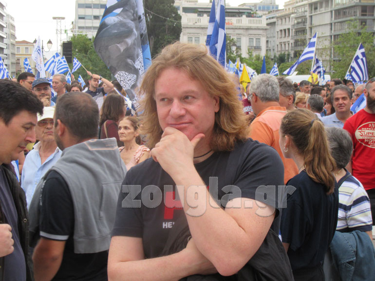 Ο τραγουδιστής Πέτρος Γαϊτάνος