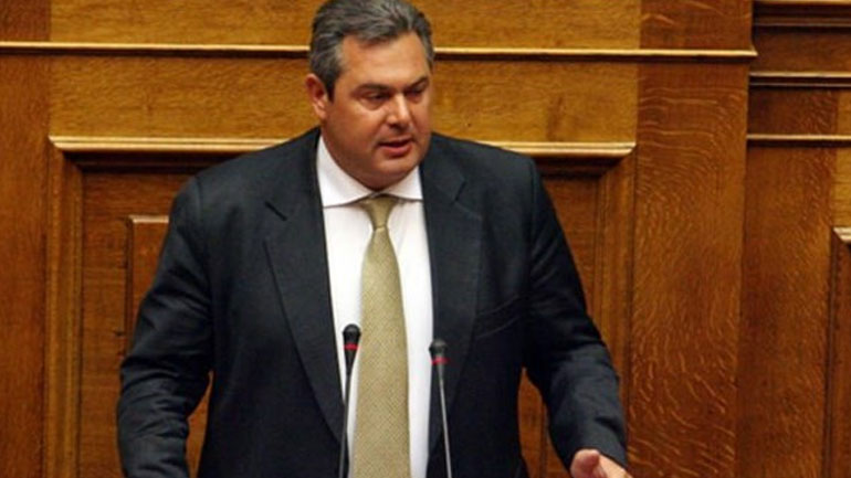 «Ο Τσίπρας και εγώ δεν παίρνουμε εντολές από τα μπουζούκια για να ρίξουμε… τη ”Χούντα”»