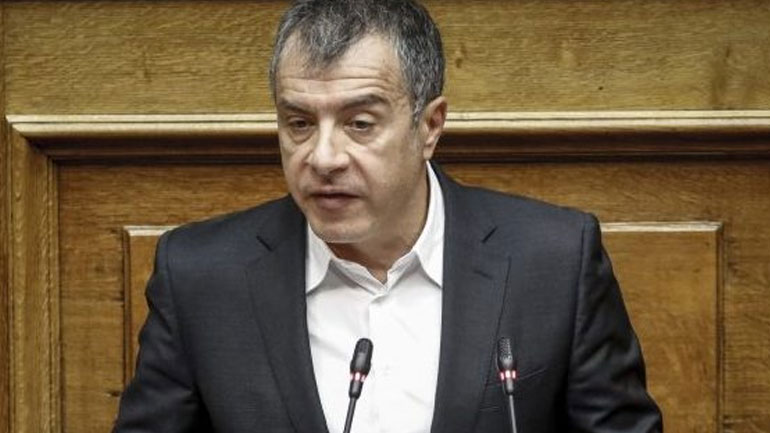 Στ. Θεοδωράκης: «Δεν μεταβάλλω τις απόψεις μου σε κρίσιμα θέματα για την πατρίδα, επειδή φυσάει ο αέρας ανάποδα»