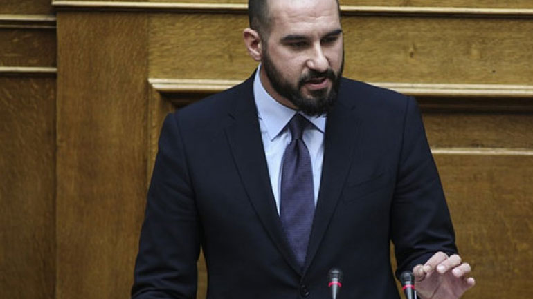 «Ο Κ. Μητσοτάκης ασκεί τη πολιτική του υπό την καθοδήγηση του Α. Σαμαρά, μεταμορφώνοντας τη ΝΔ σε εθνολαϊκιστικό μόρφωμα»