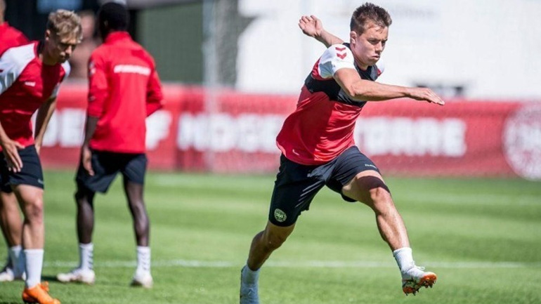 Απίστευτο δώρο των Δανών στον Κνούντσεν