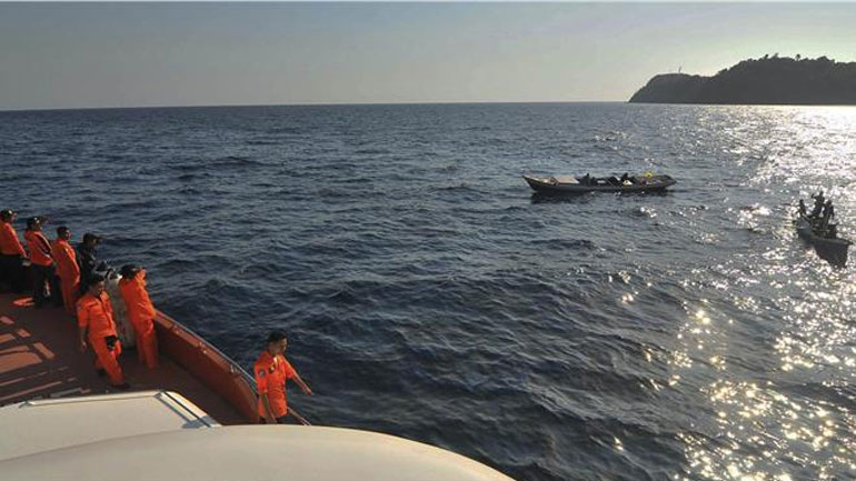 Ινδονησία: Ανετράπη φέρι με 80 επιβαίνοντες – Τουλάχιστον 1 νεκρός