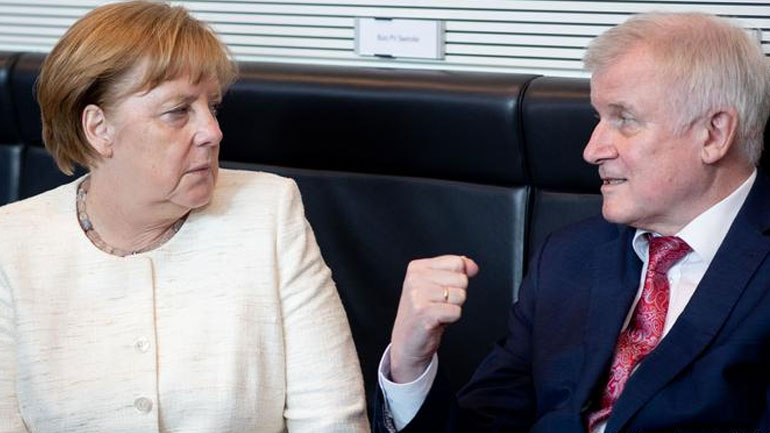 Τελεσίγραφο στη Μέρκελ αναφορικά με το μεταναστευτικό αναμένεται να δώσει σήμερα το CSU