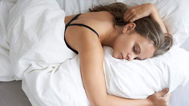 Γιατί το Σαββατοκύριακο πρέπει να κοιμάσαι περισσότερο;
