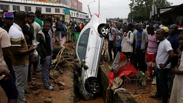 Ακτή Ελεφαντοστού: Τουλάχιστον 18 νεκροί από τις καταρρακτώδεις βροχές στο Αμπιτζάν