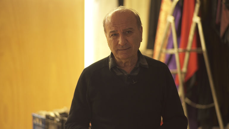 Ο διάσημος θεατρικός σκηνοθέτης Θεόδωρος Τερζόπουλος στο «Κυνηγώντας το όνειρο» του Cosmote History HD