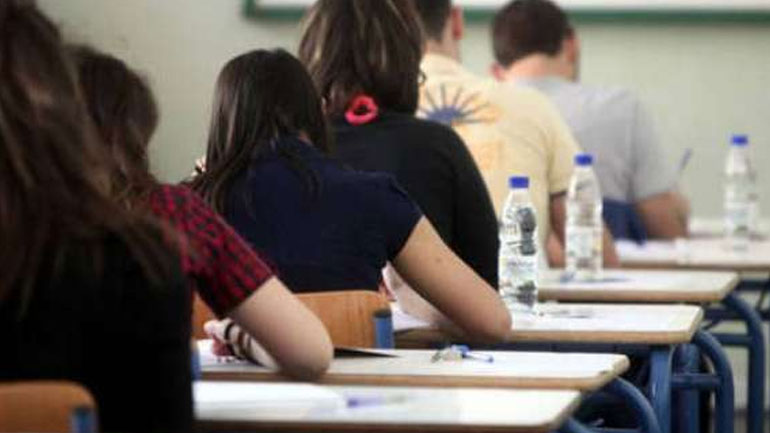 Ερώτηση 29 βουλευτών του ΣΥΡΙΖΑ για την αναγραφή του θρησκεύματος στα απολυτήρια