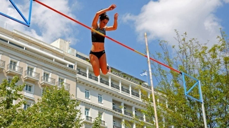 Νικήτρια στο Σύνταγμα η Στεφανίδη