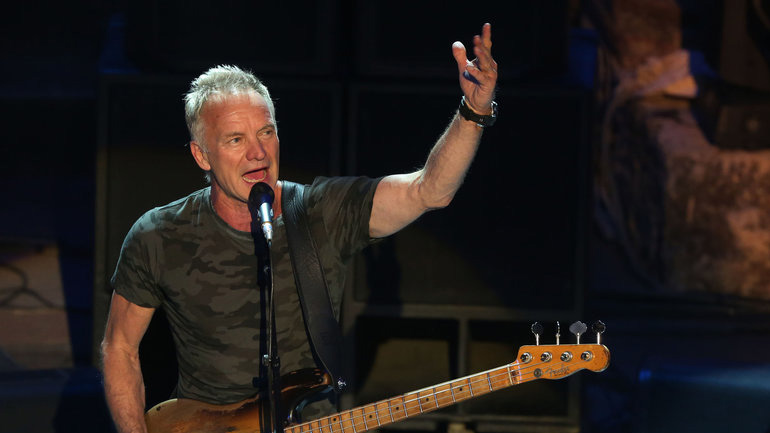 Ο Στινγκ εκθείασε την Ελλάδα στην συναυλία του: «Μας δείξατε πώς να γίνουμε και πάλι πολιτισμένοι»