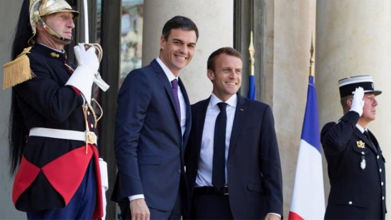 Κλειστά κέντρα για μετανάστες στις χώρες πρώτης υποδοχής, όπως η Ελλάδα, προτείνουν Γαλλία και Ισπανία