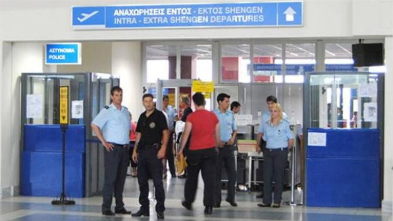 Ζάκυνθος: Συνελήφθησαν 30 Σομαλοί και οι διακινητές τους