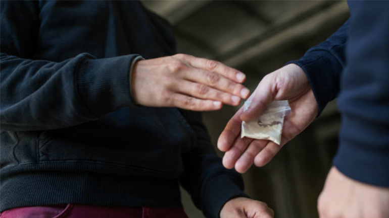 Θεσσαλονίκη: Για διακίνηση ναρκωτικών συνελήφθησαν τρία άτομα στη Βέροια