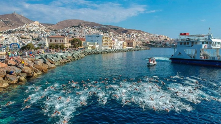 Υπερπροσπάθεια και κατάθεση ψυχής στο «3o Syros Triathlon»
