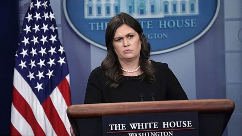 Εστιατόριο έδιωξε την εκπρόσωπο του Λευκού Οίκου «επειδή δουλεύει για τον Ντόναλντ Τραμπ»