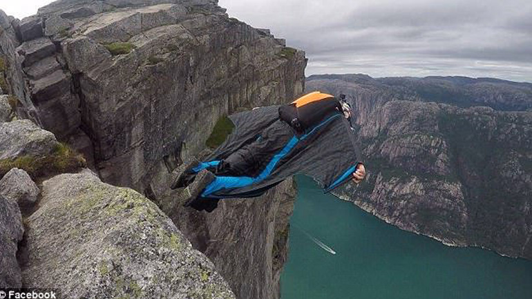Τραγικός θάνατος Βρετανού αλεξιπτωτιστή