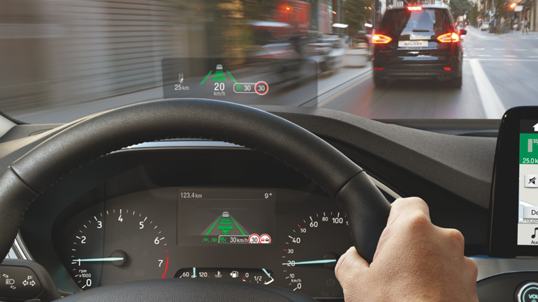 Mε εξελιγμένο Head-up Display το νέο Ford Focus