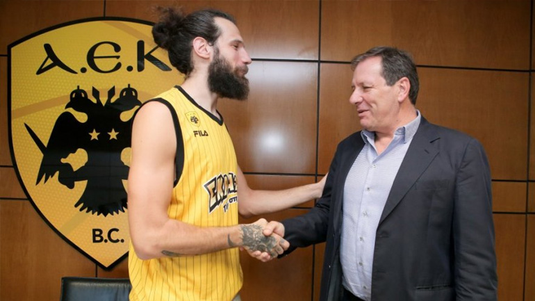 Ανακοίνωσε τον Γιαννόπουλο η ΑΕΚ