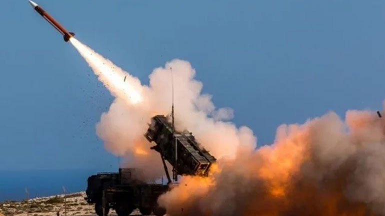 Δύο βαλλιστικοί πύραυλοι των ανταρτών Χούθι «αναχαιτίστηκαν» πάνω από το Ριάντ